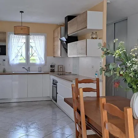 Holiday home La Maison De Lucie Gere-Belesten