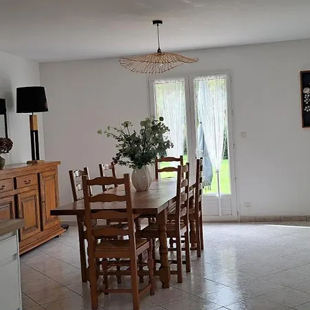 Holiday home La Maison De Lucie *